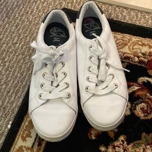 Blowfish tennis shoe.